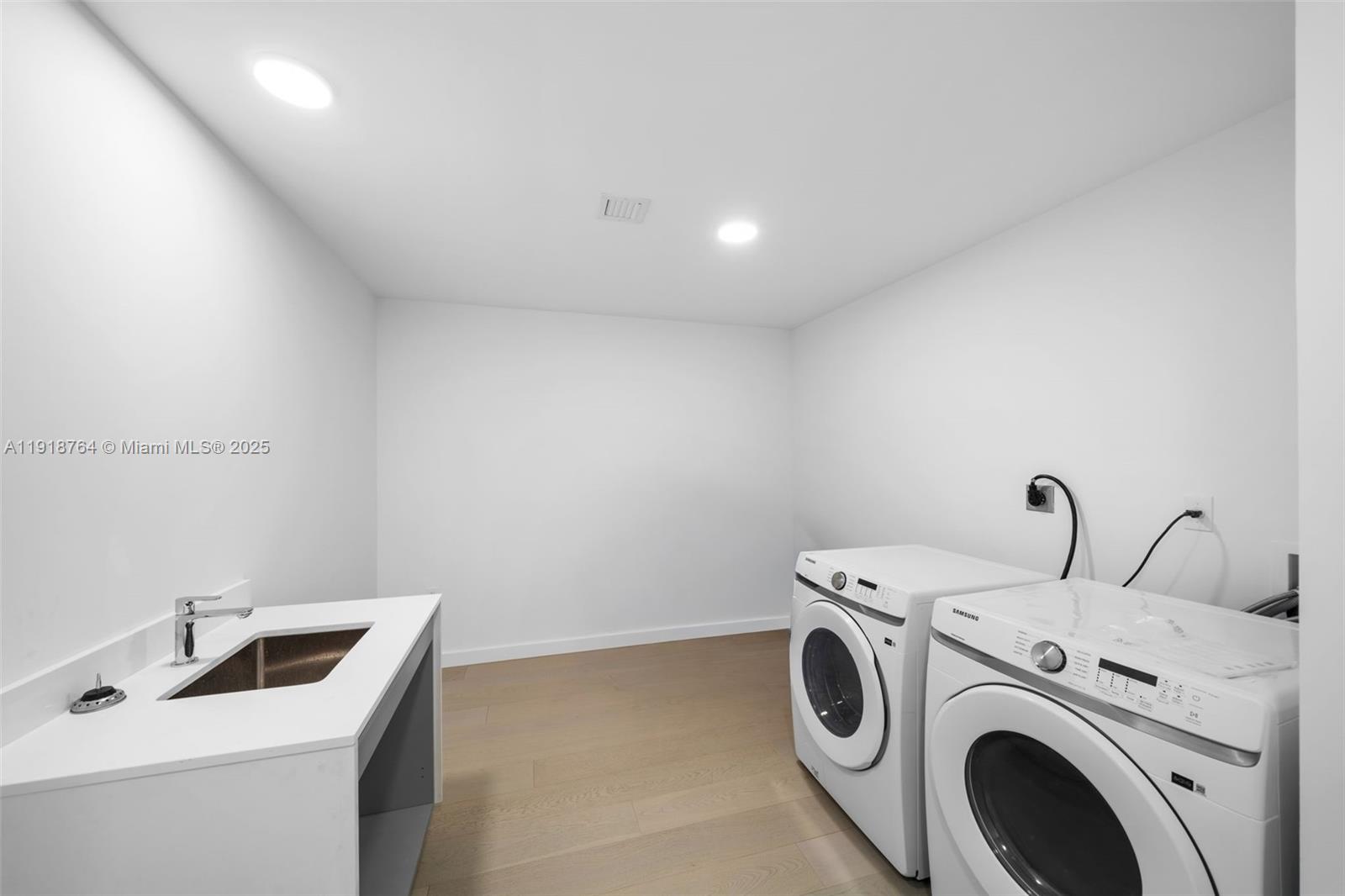 Five Park Miami Beach - Residential