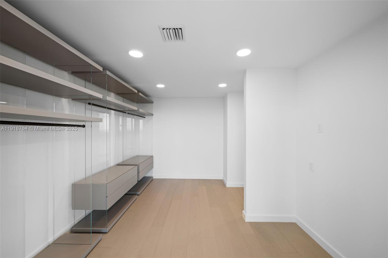 Five Park Miami Beach - Residential