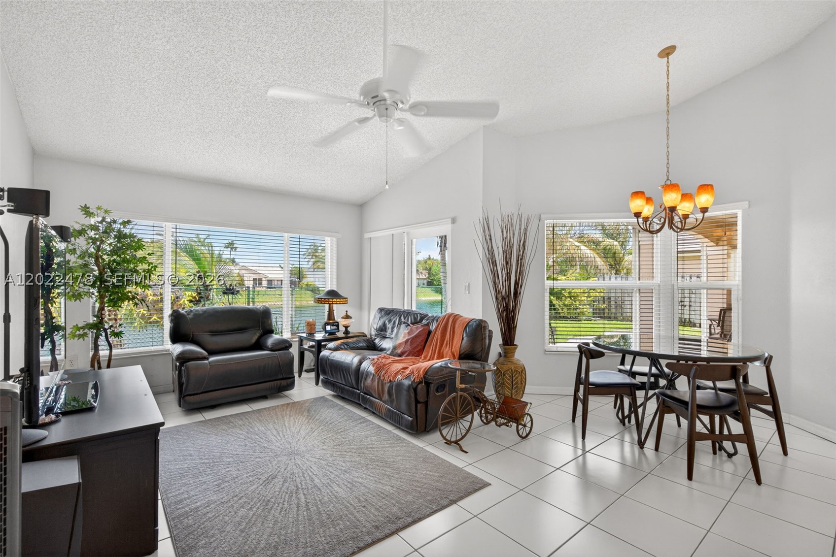 LAGO MAR SOUTH 2ND ADDN - Residential