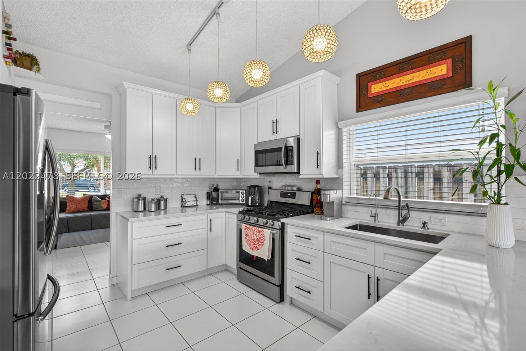 LAGO MAR SOUTH 2ND ADDN - Residential