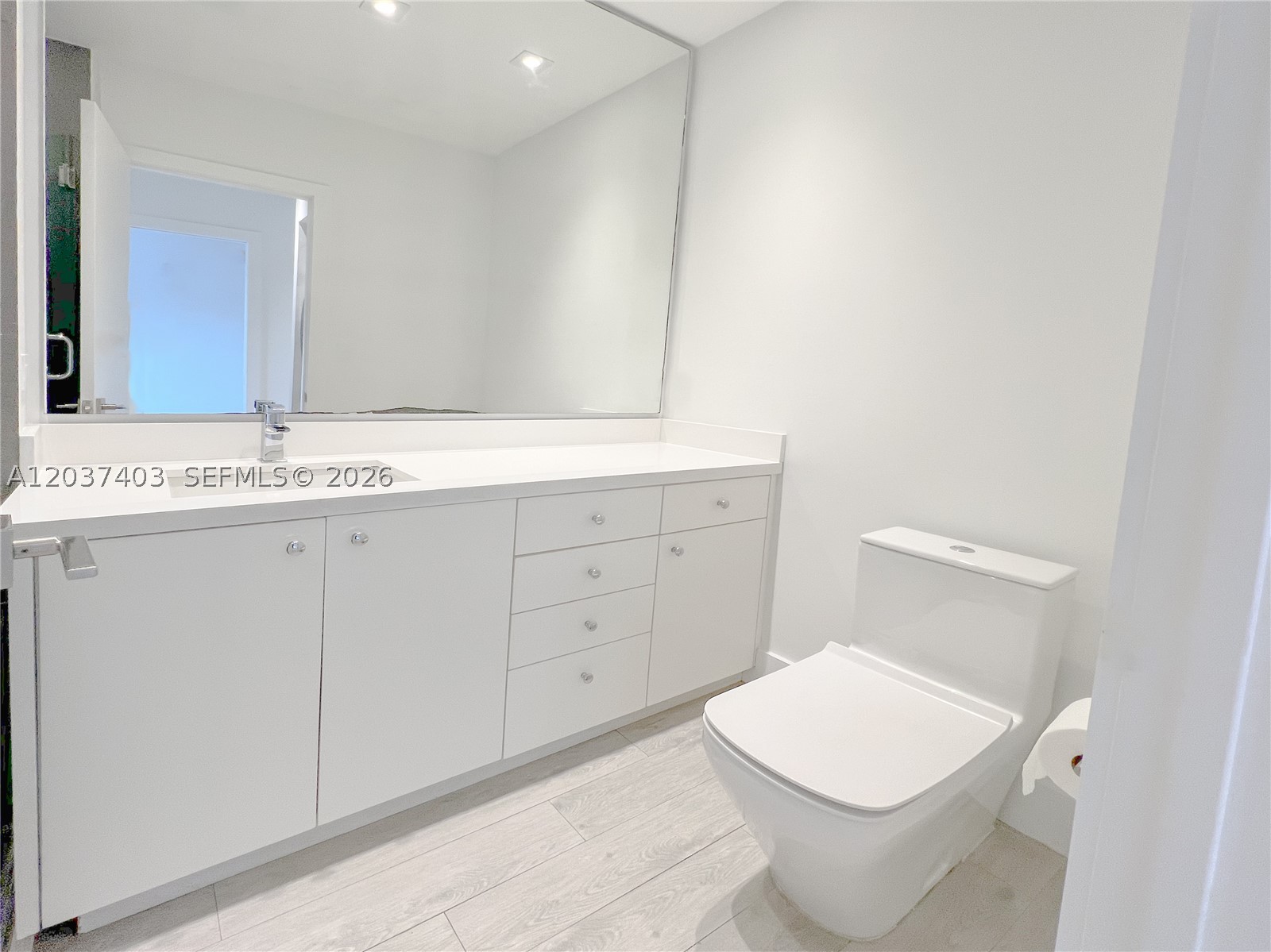 KEY COLONY NO 1 - Residential Lease