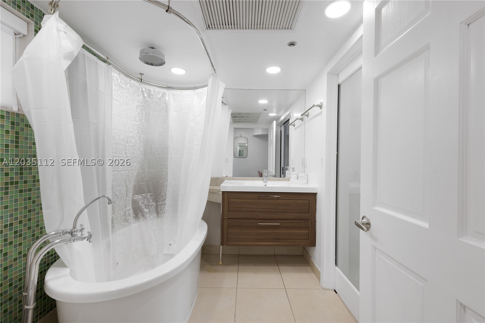 THE STRAND ON OCEAN DRIVE - Residential