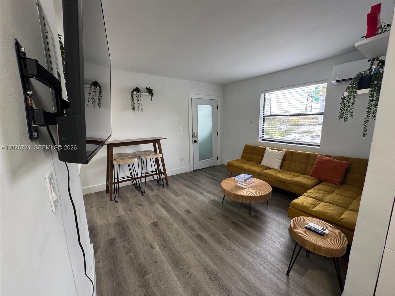 NORTHERN BLVD TRACK - Residential Lease