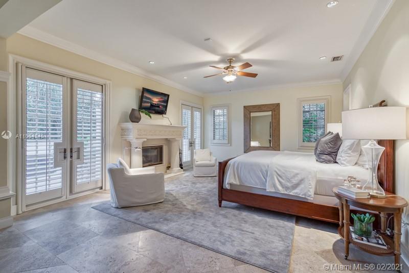 STONEGATE - Residential