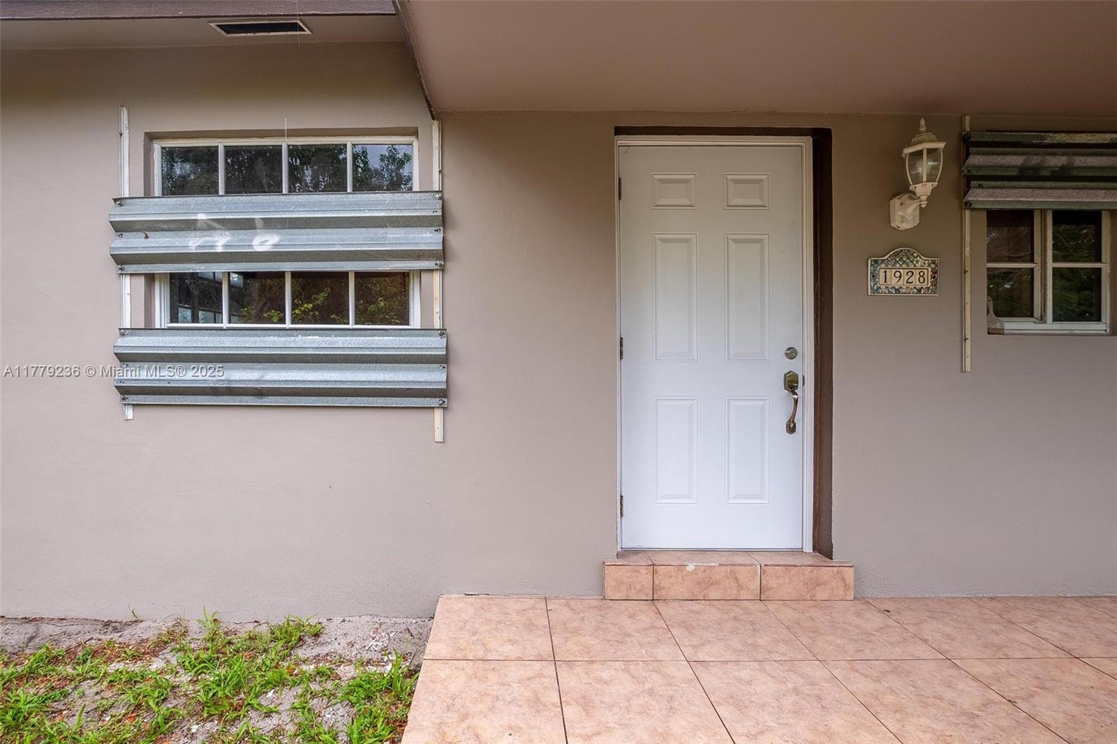 NORTH HOLLYWOOD - Residential Income