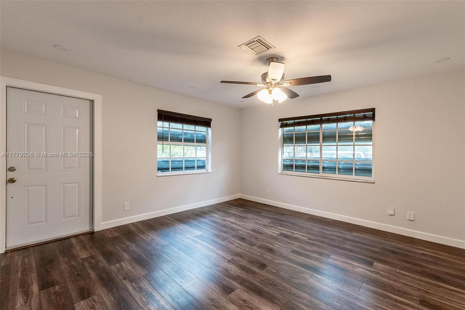 NORTH HOLLYWOOD - Residential Income