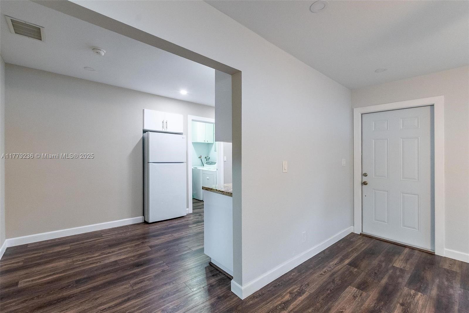 NORTH HOLLYWOOD - Residential Income