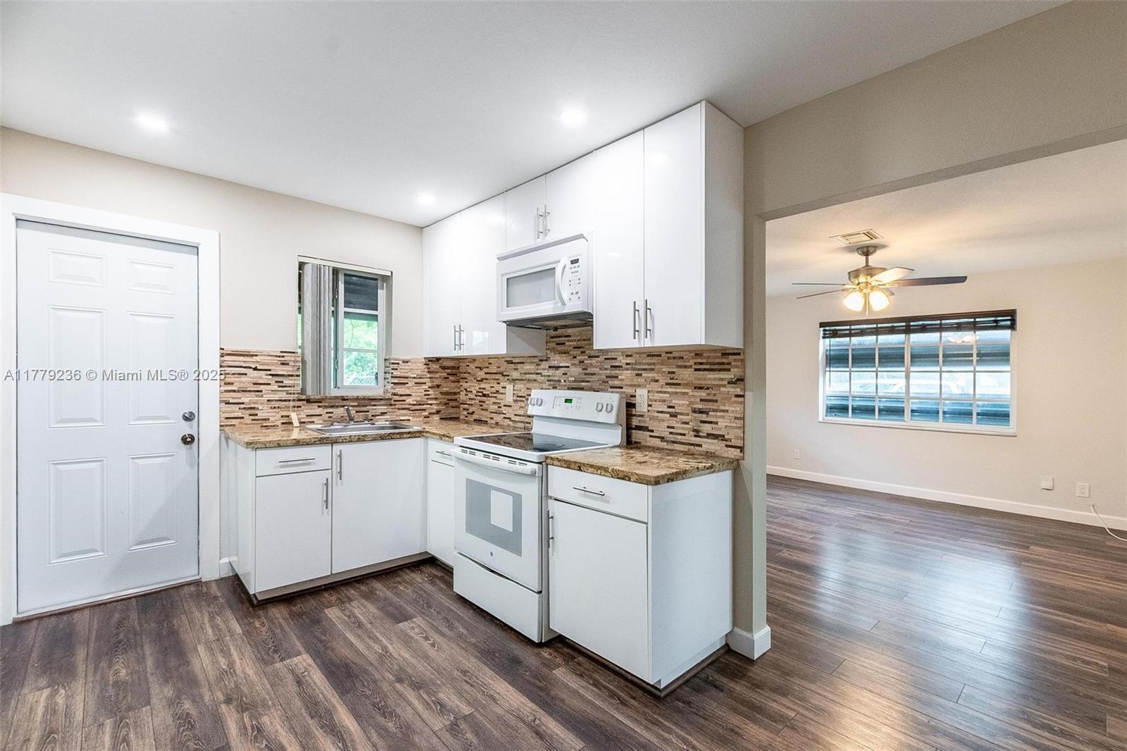 NORTH HOLLYWOOD - Residential Income