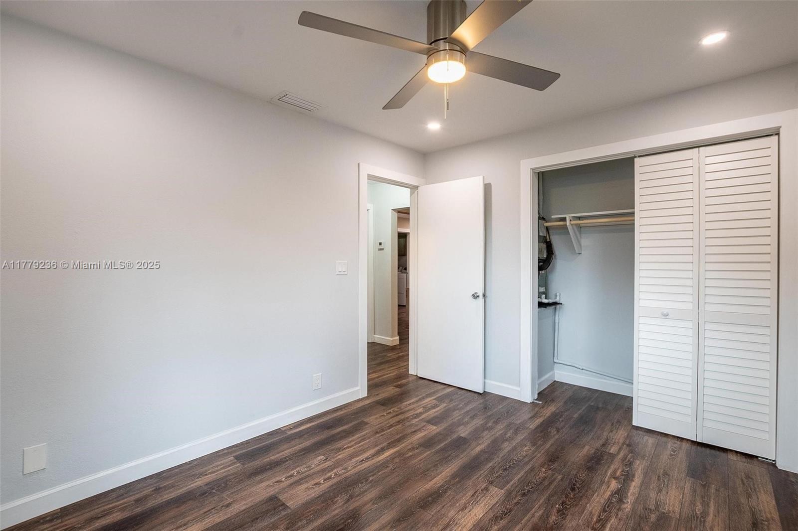 NORTH HOLLYWOOD - Residential Income