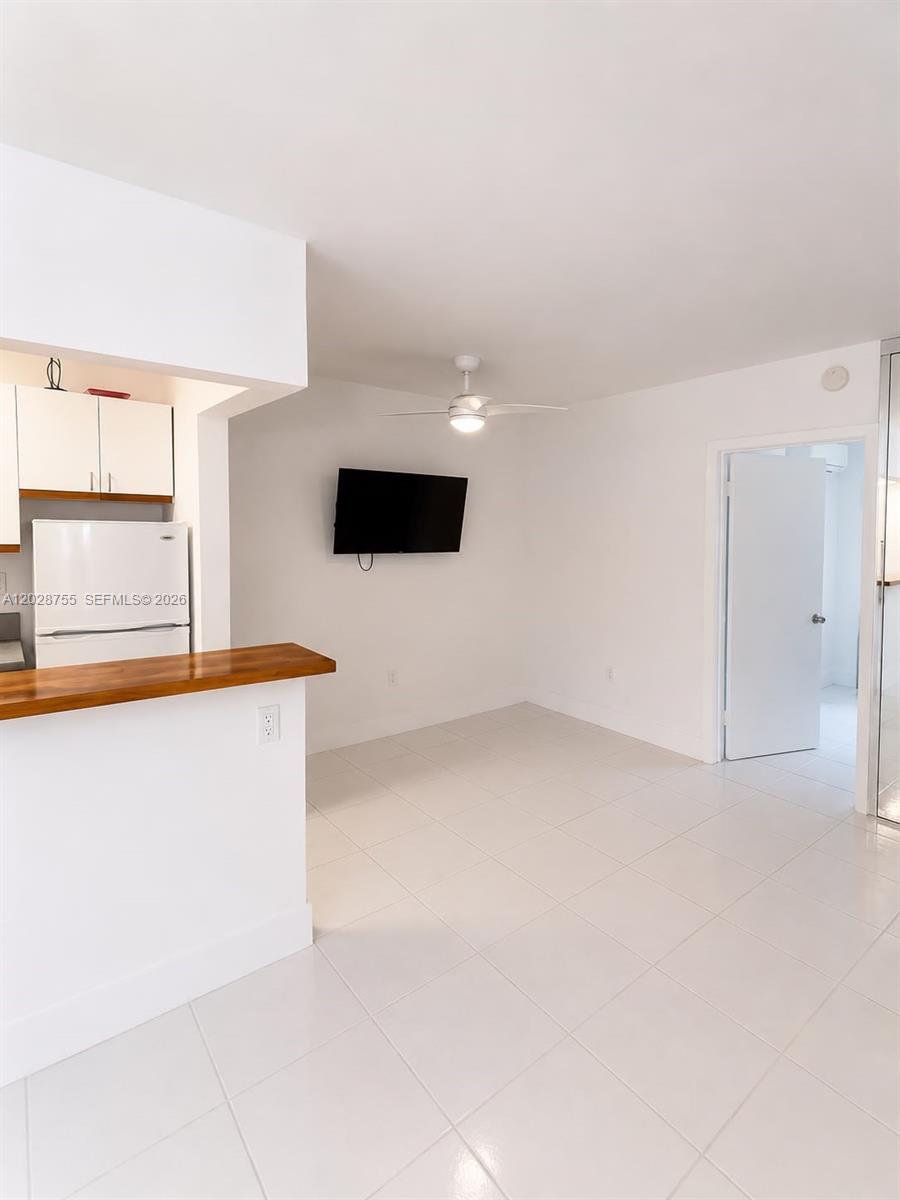 THE OAKS AT SOUTH MIAMI C - Residential Lease