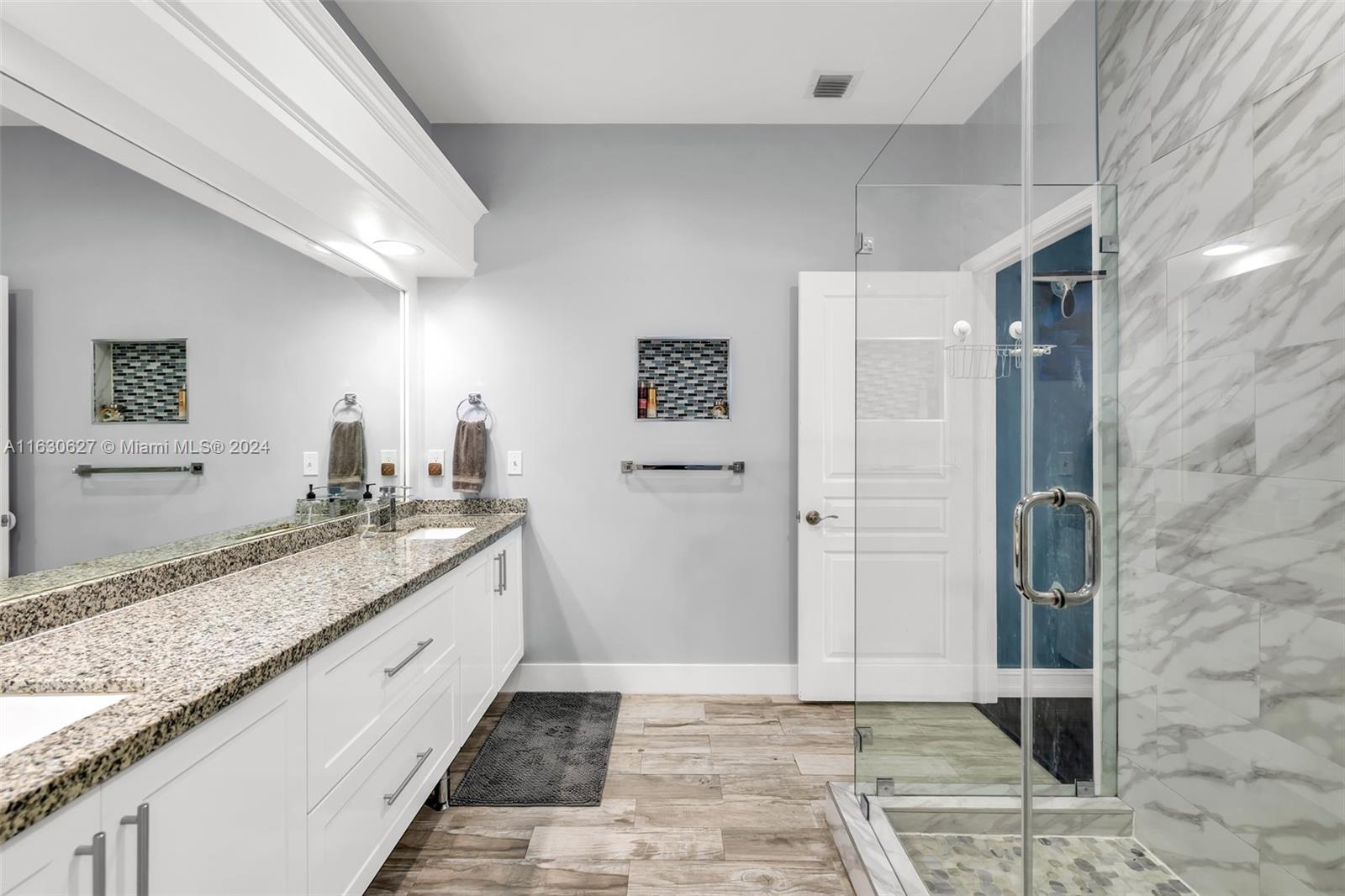 LAND SECTION 8 - Residential