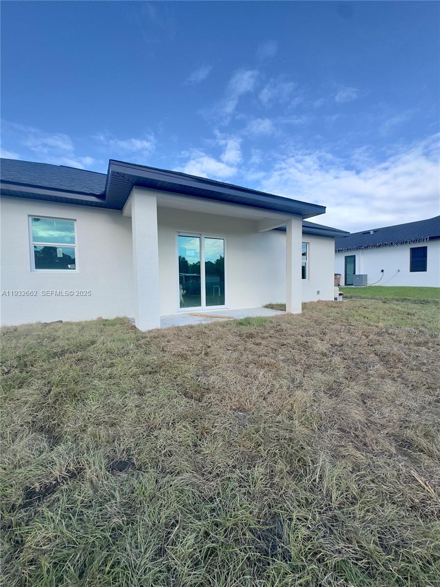 LEHIGH ACRES - Residential