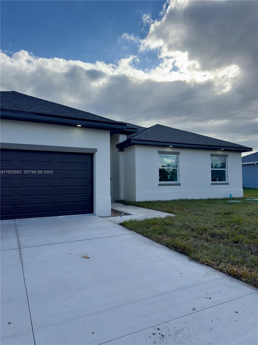 LEHIGH ACRES - Residential