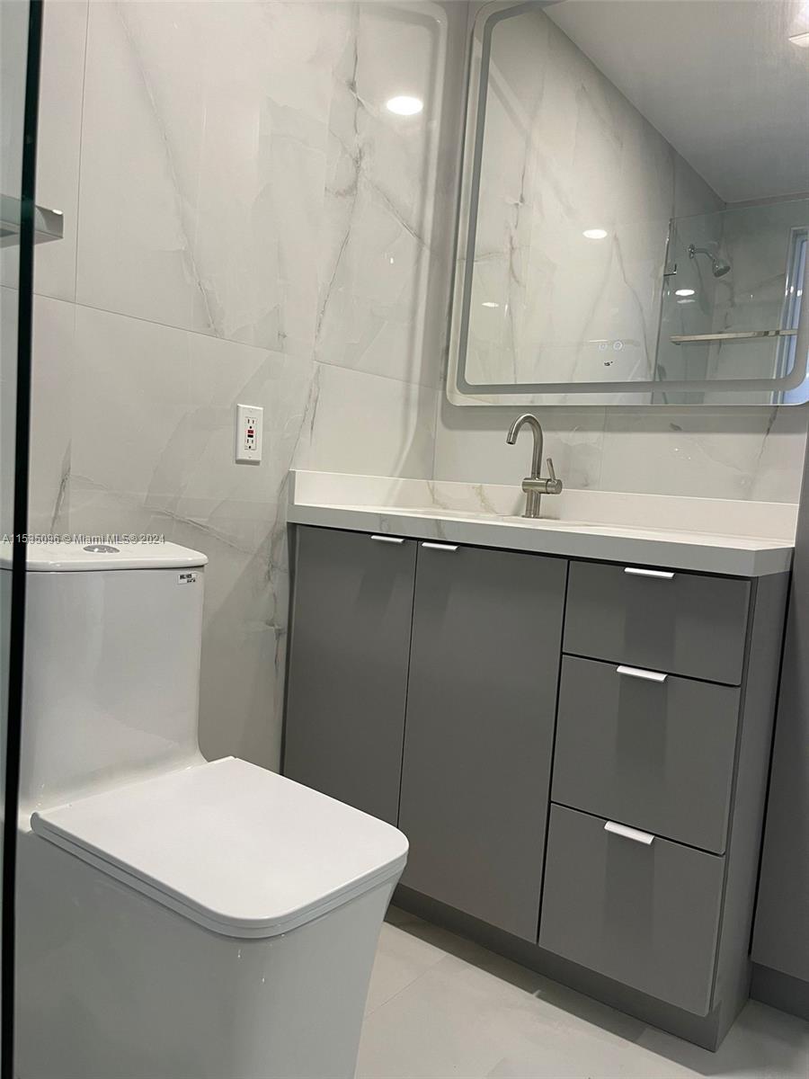 LINCOLN CITY SEC G - Residential Lease