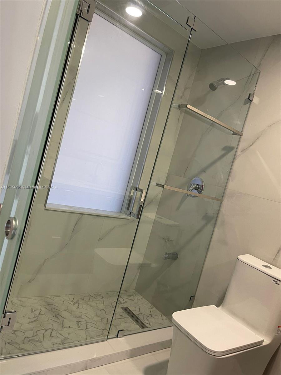 LINCOLN CITY SEC G - Residential Lease