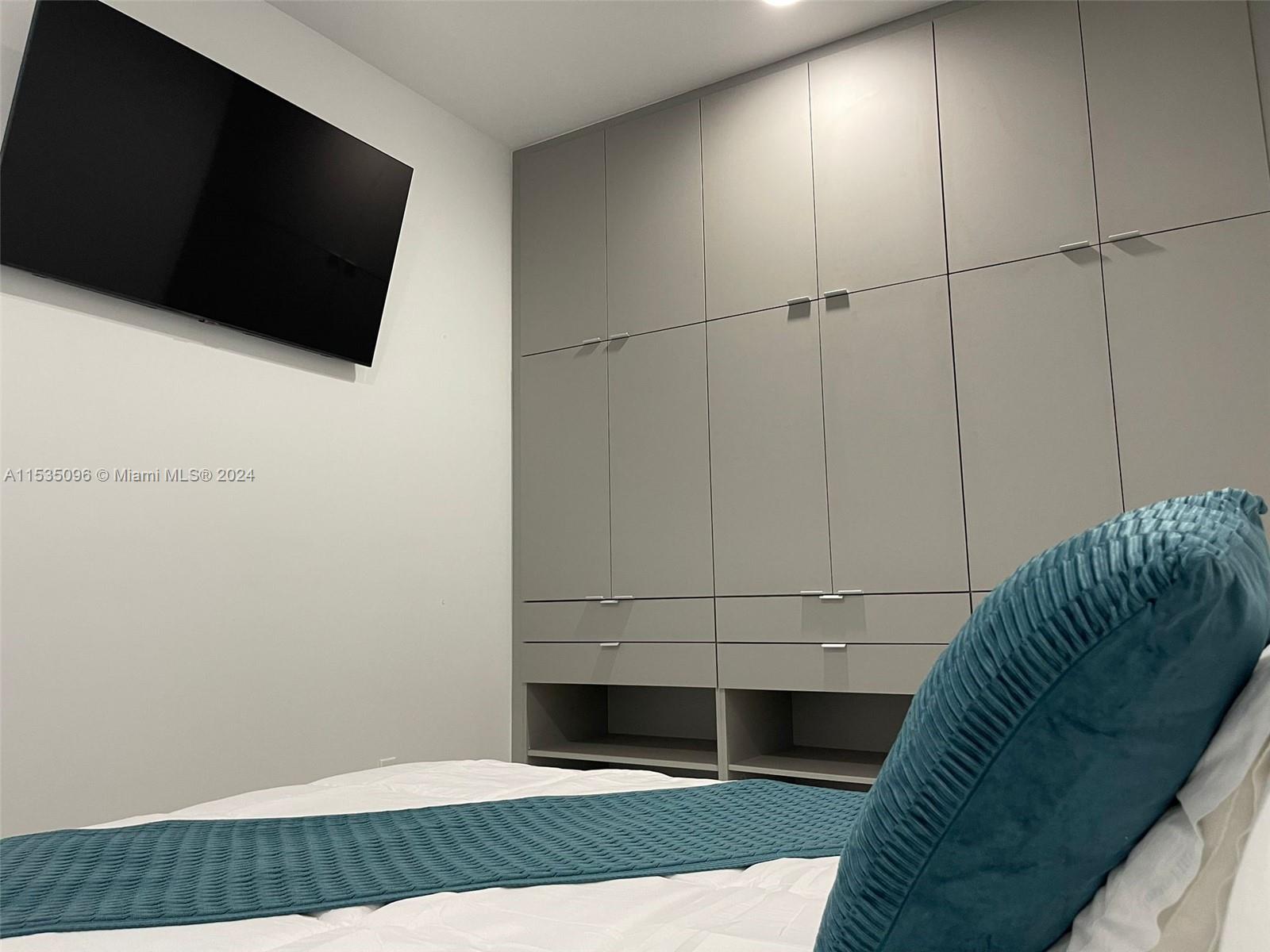 LINCOLN CITY SEC G - Residential Lease