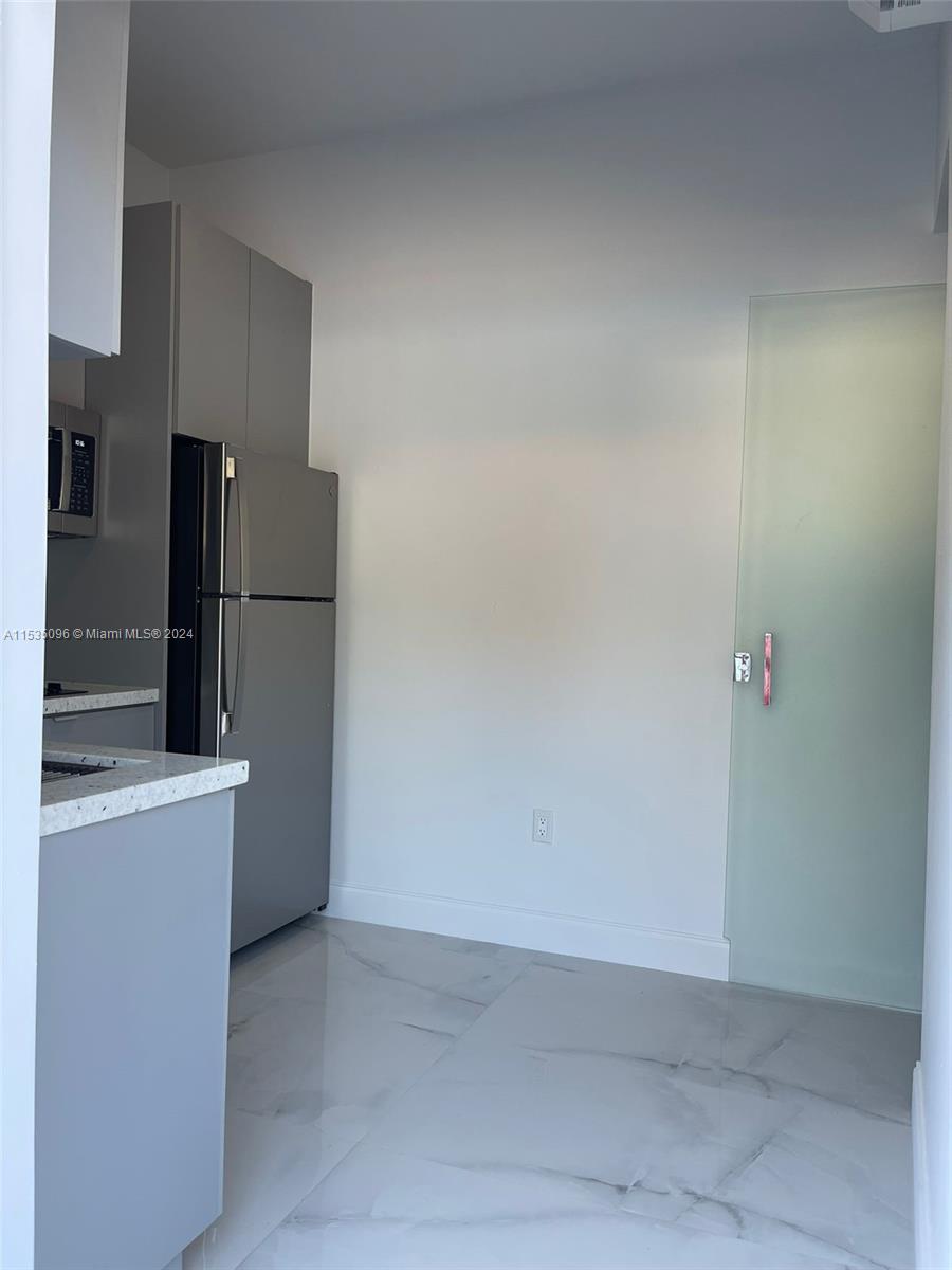 LINCOLN CITY SEC G - Residential Lease