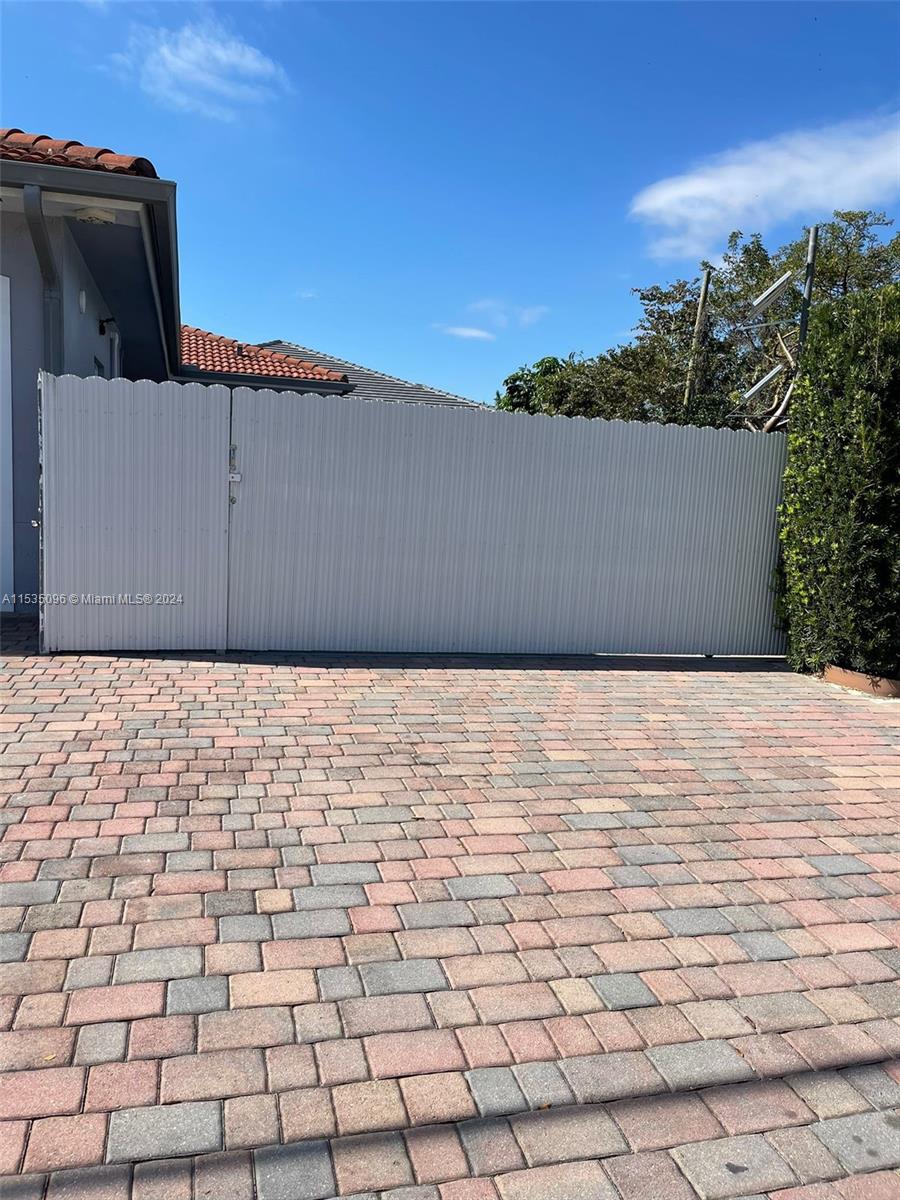 LINCOLN CITY SEC G - Residential Lease