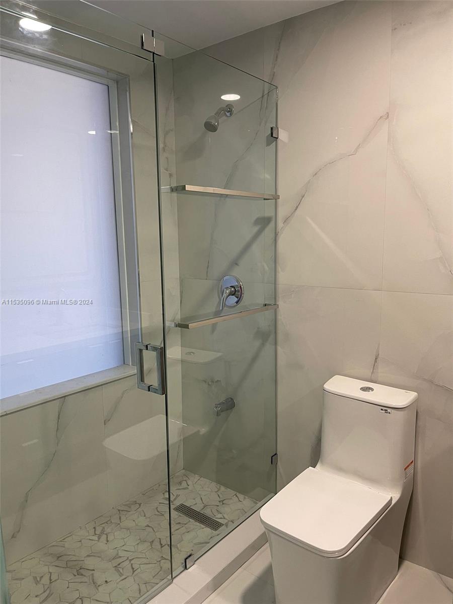 LINCOLN CITY SEC G - Residential Lease