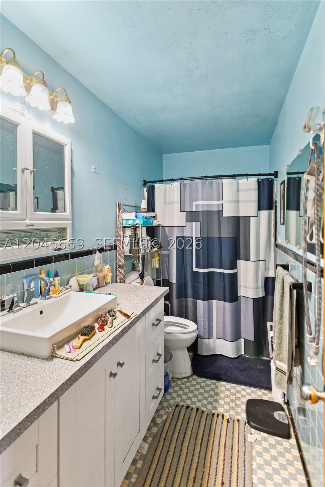 MYRTLE GROVE - Residential