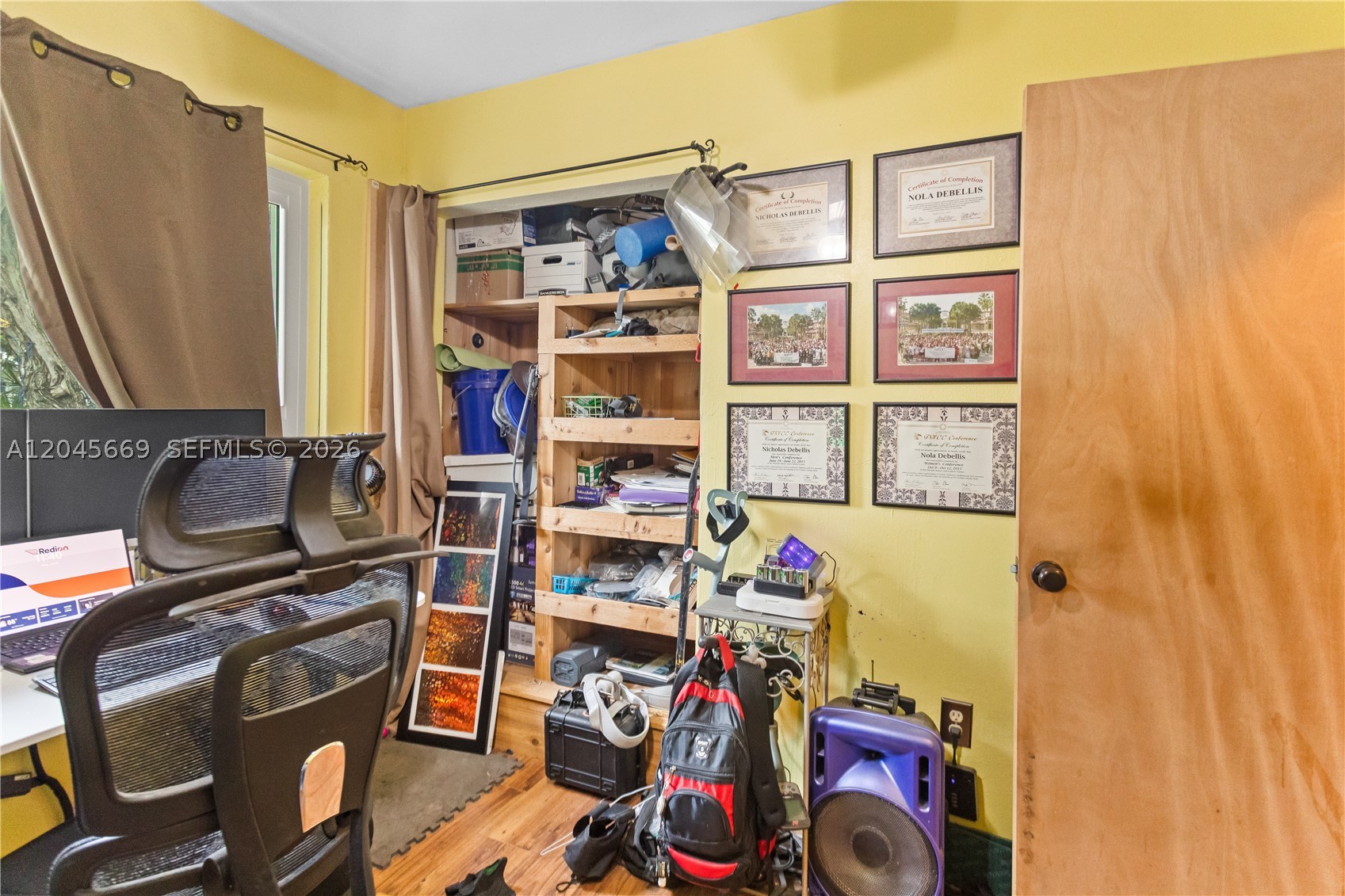 MYRTLE GROVE - Residential