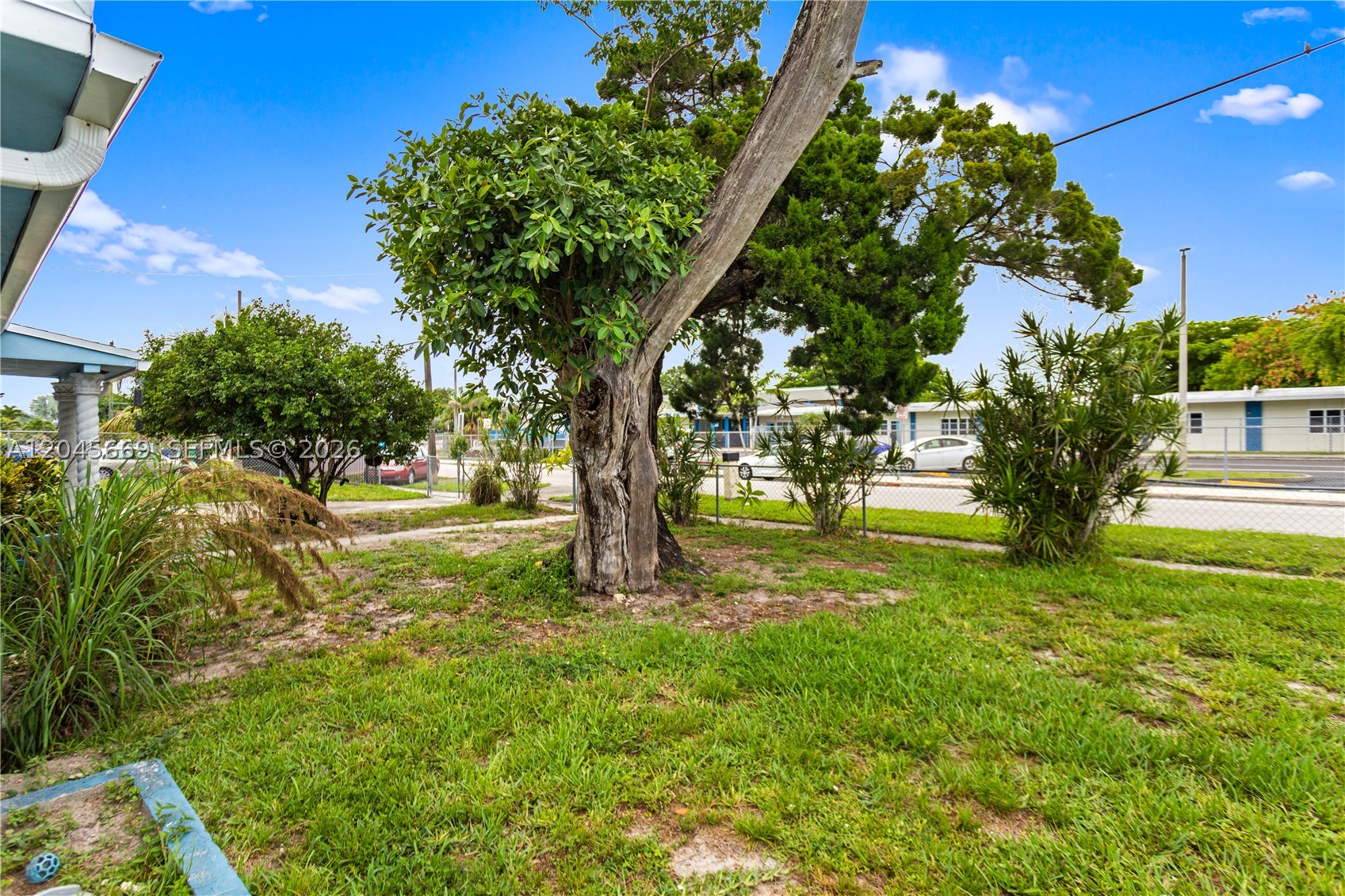 MYRTLE GROVE - Residential