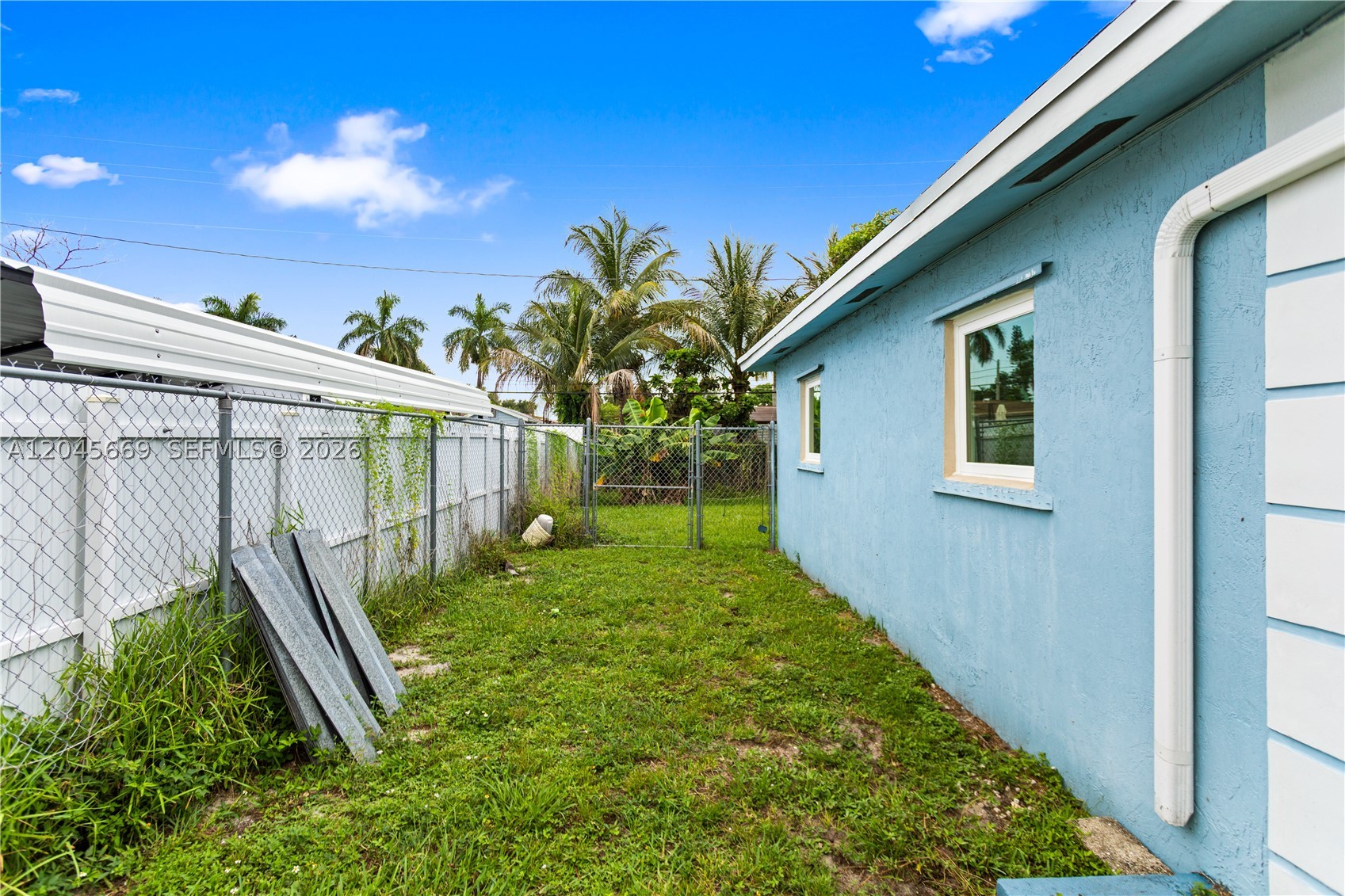 MYRTLE GROVE - Residential