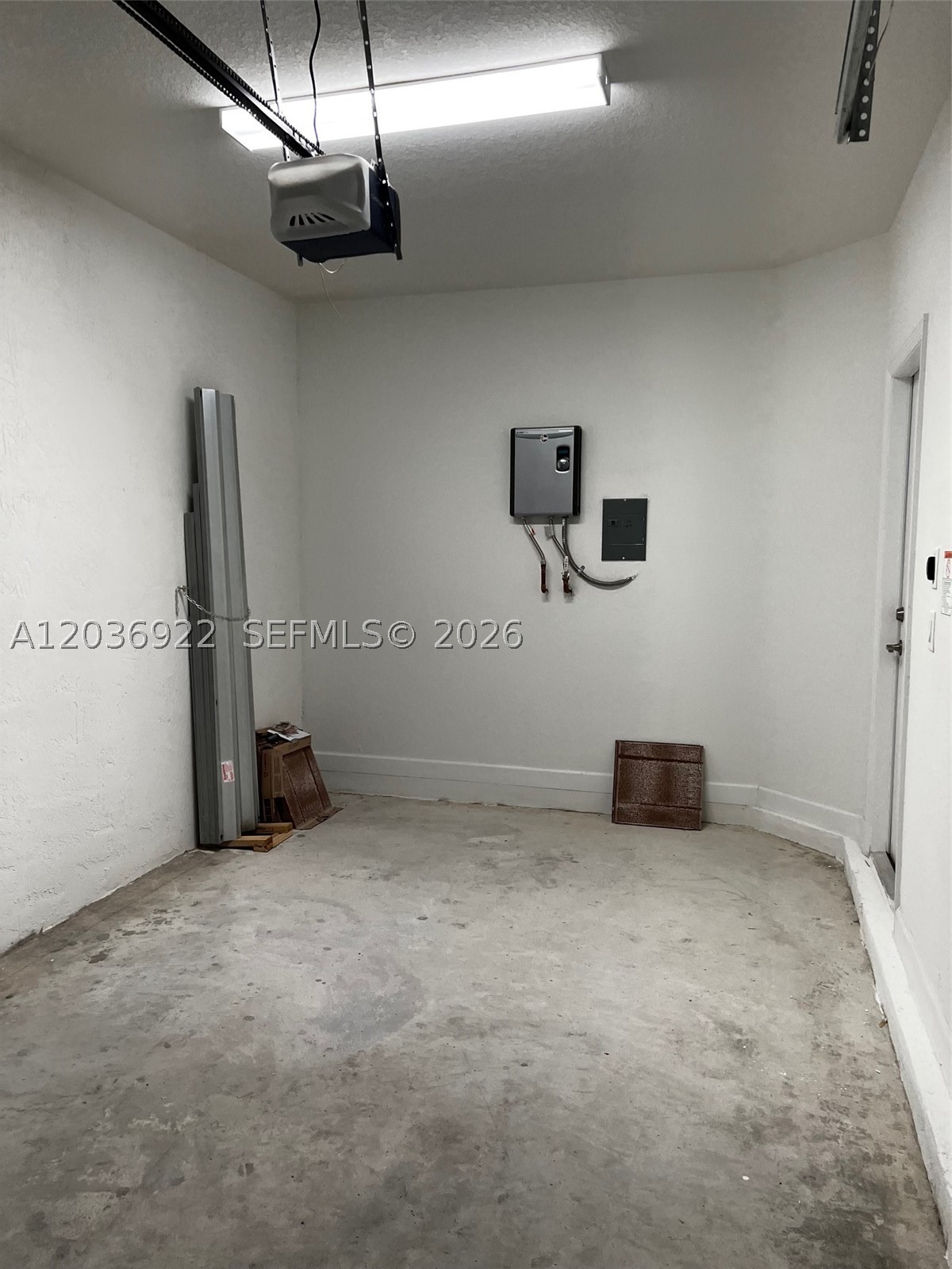 KEYS GATE RESIDENTIAL - Residential Lease
