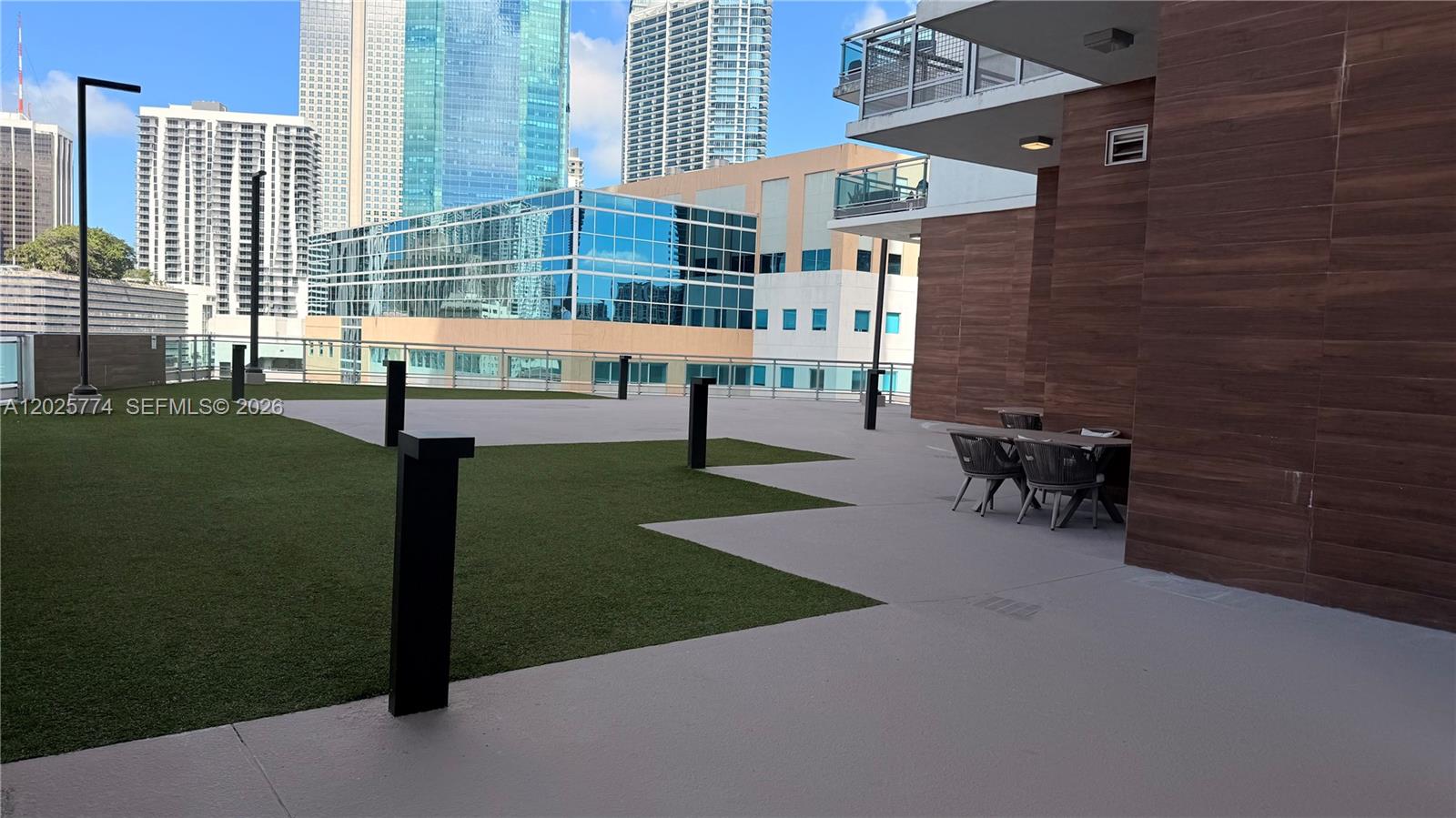 WIND CONDO - Residential Lease