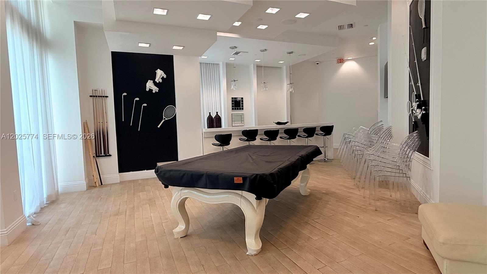 WIND CONDO - Residential Lease