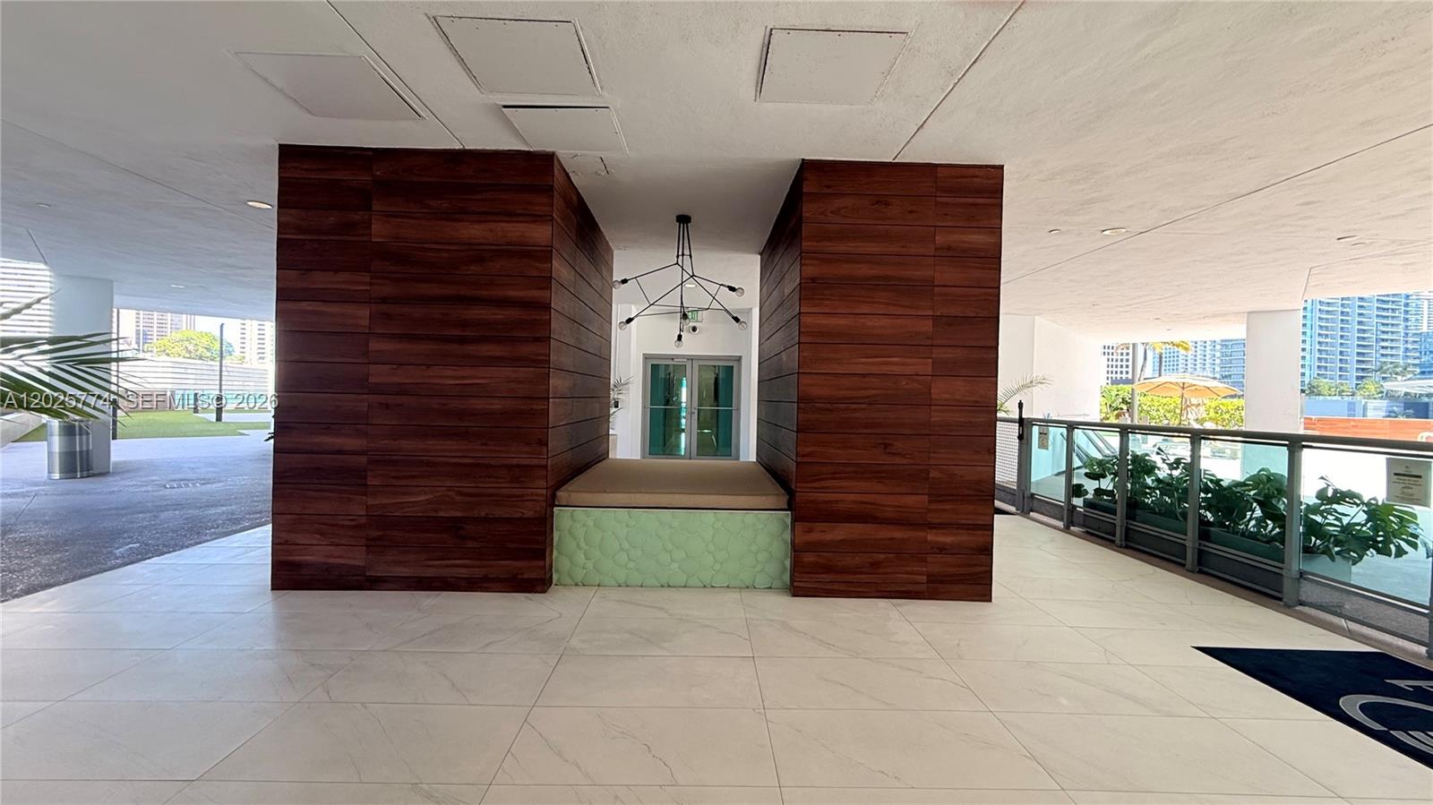 WIND CONDO - Residential Lease