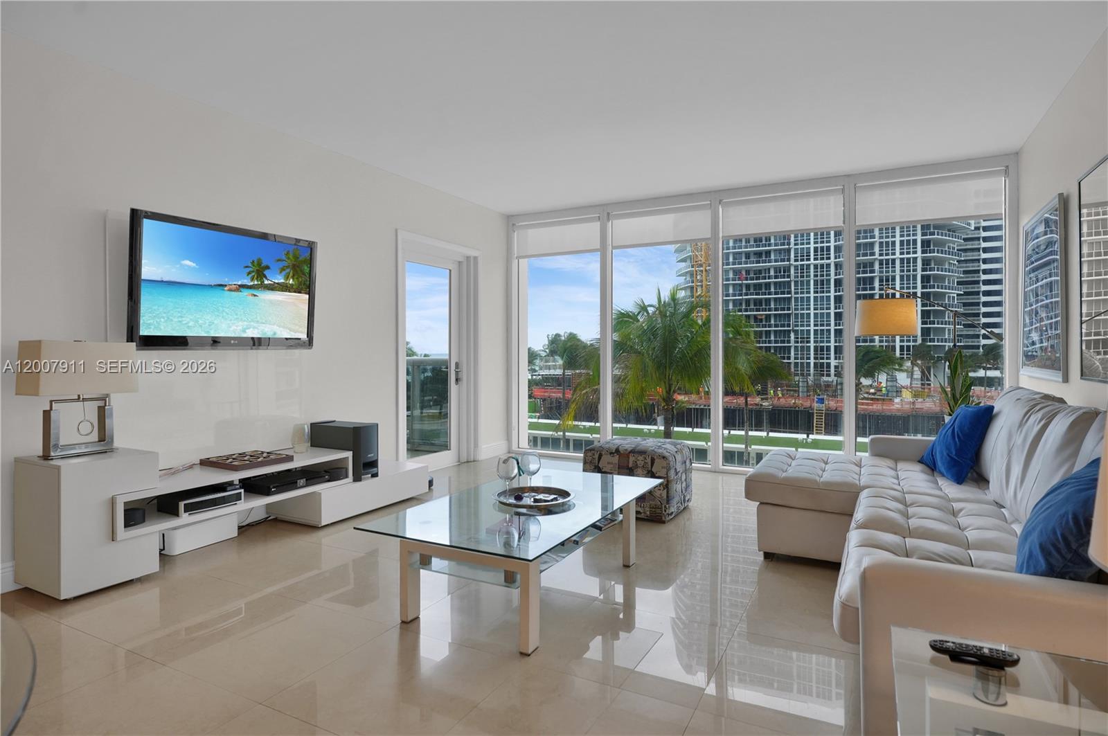 HARBOUR HOUSE - Residential