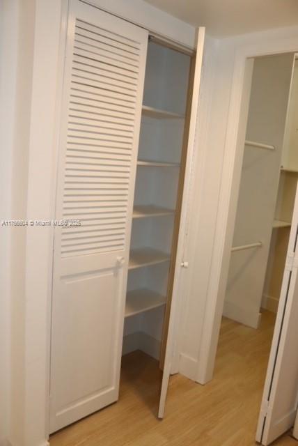 CRICKET CLUB CONDO - Residential