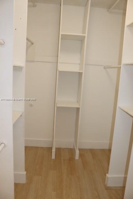 CRICKET CLUB CONDO - Residential