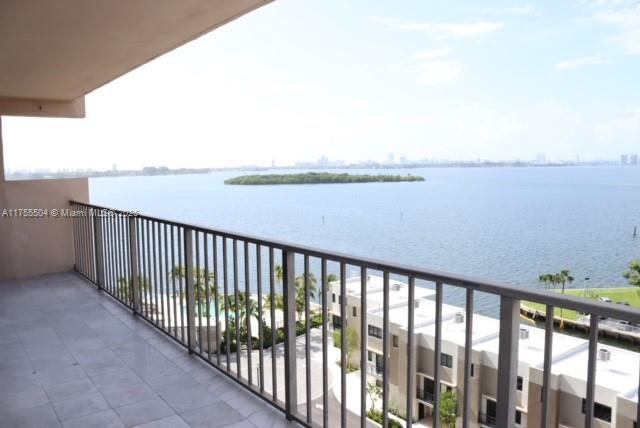 CRICKET CLUB CONDO - Residential