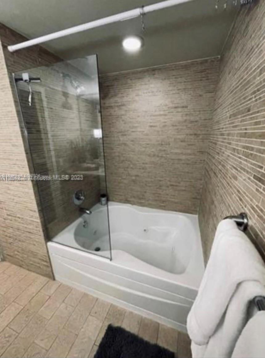 50 BISCAYNE CONDO - Residential