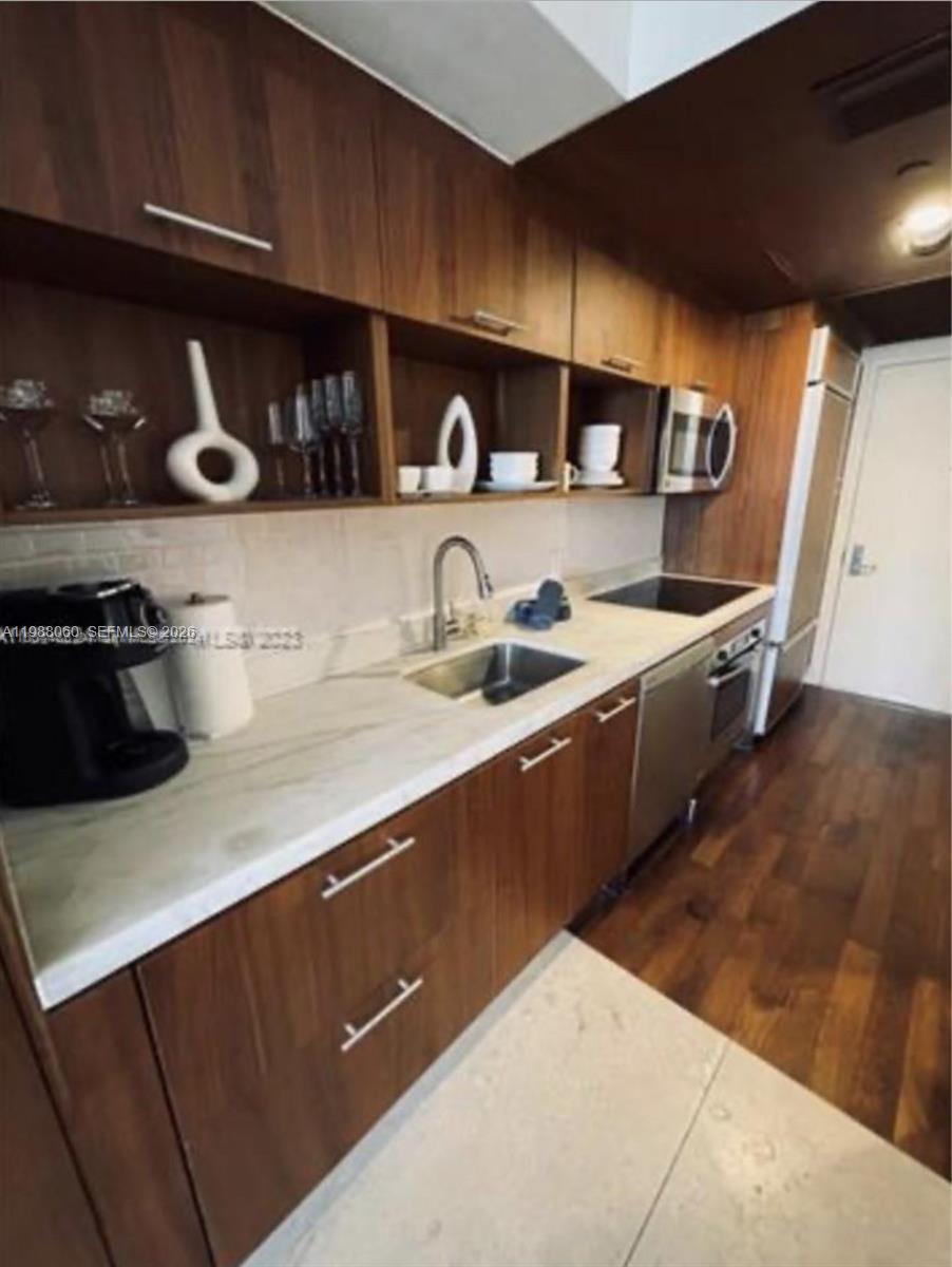 50 BISCAYNE CONDO - Residential