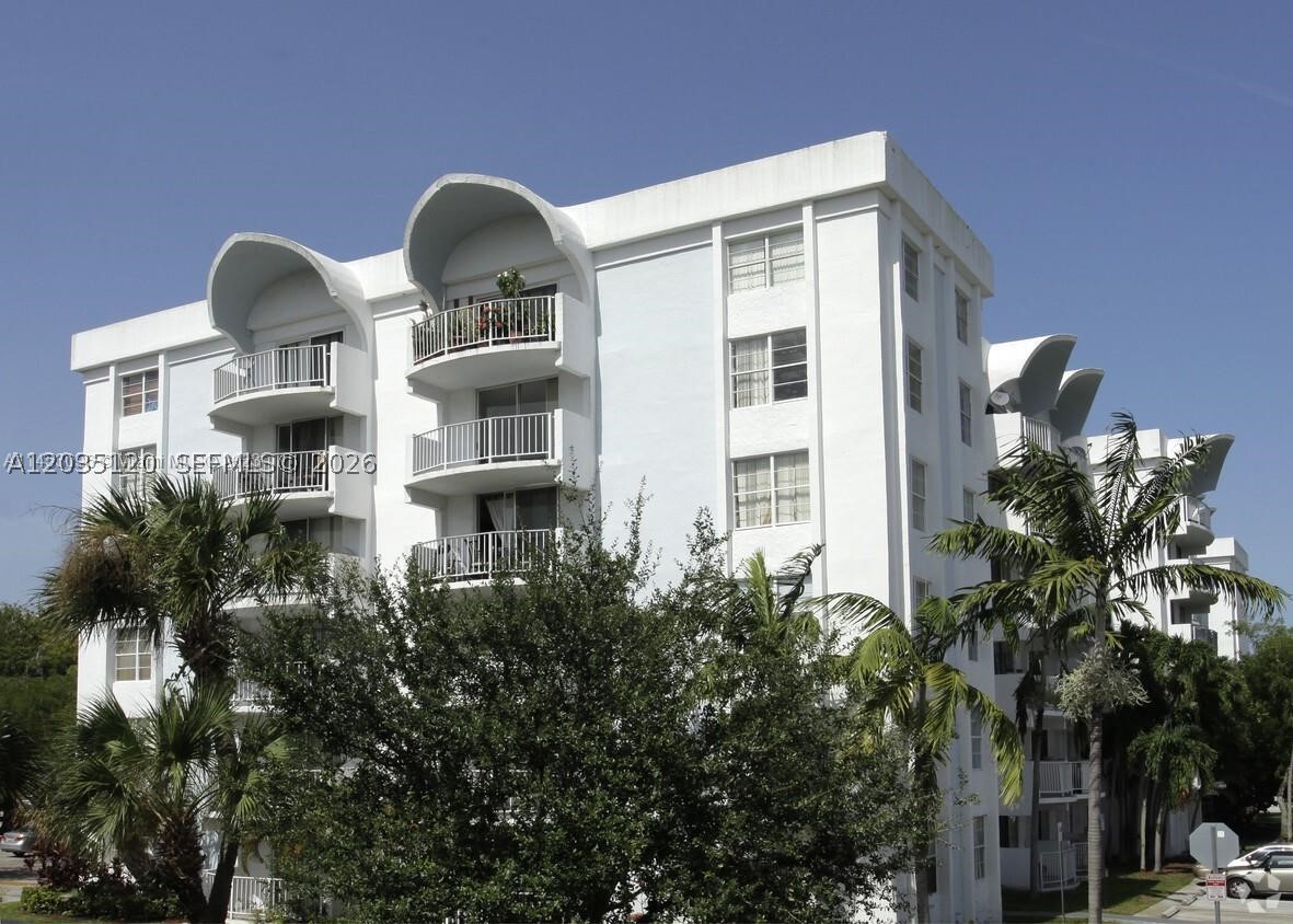 MONTECARLO CONDO - Residential