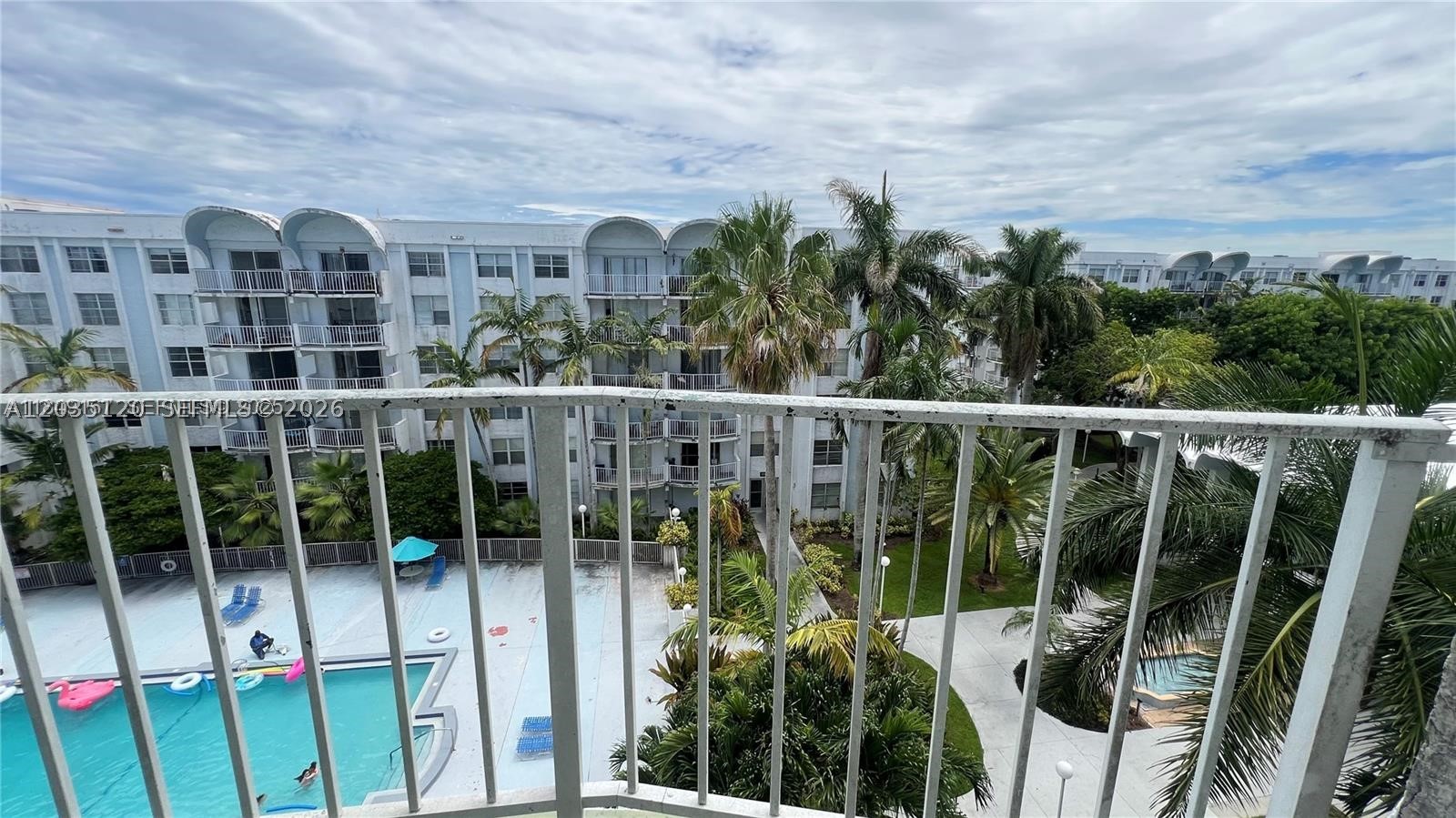 MONTECARLO CONDO - Residential