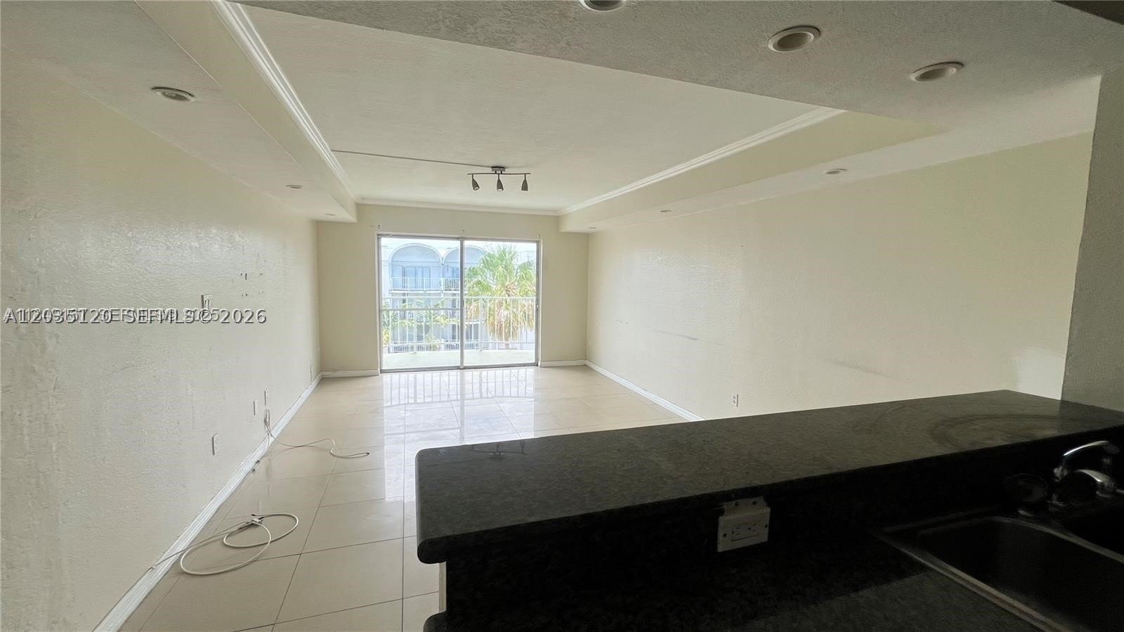 MONTECARLO CONDO - Residential