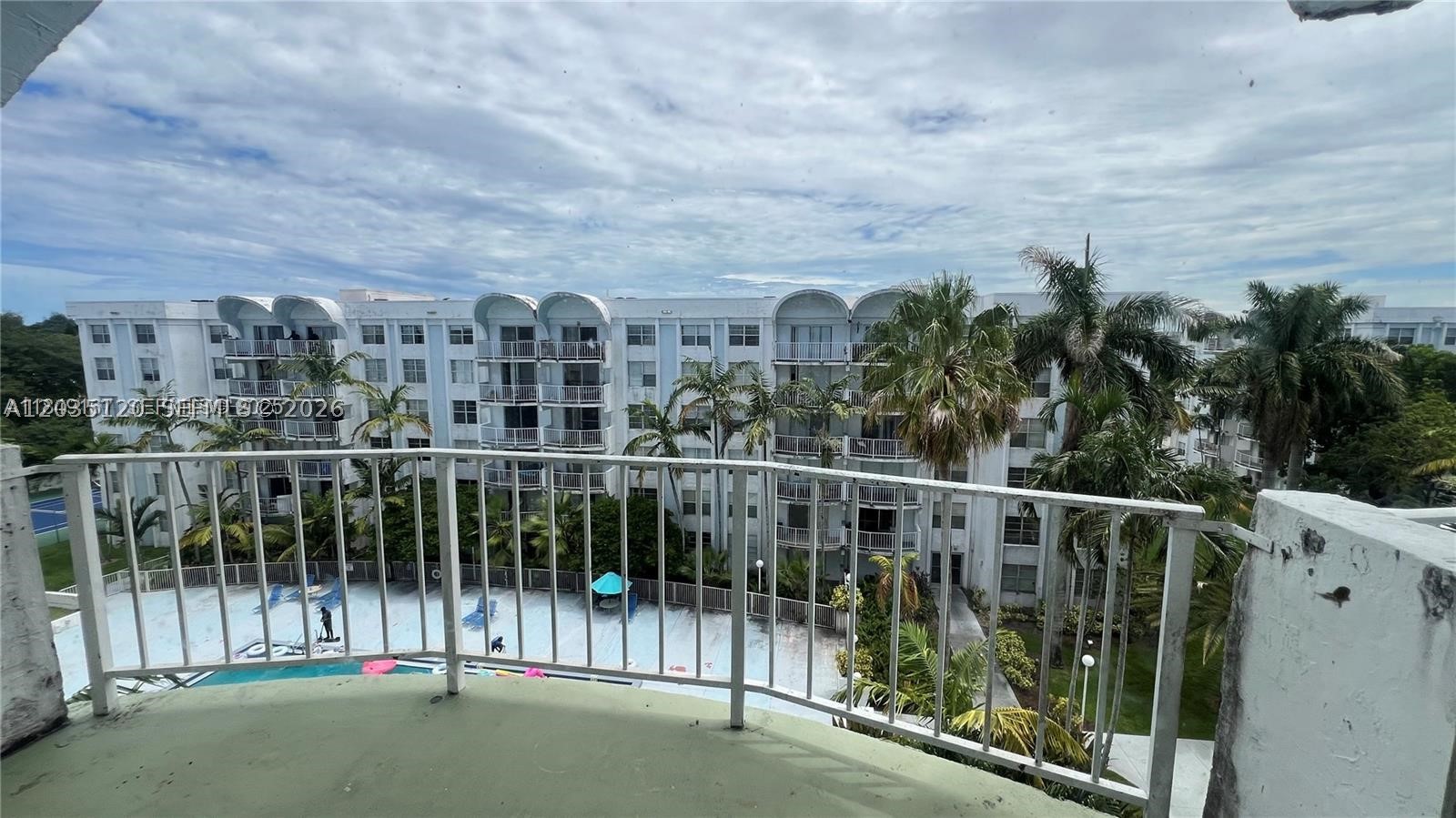 MONTECARLO CONDO - Residential
