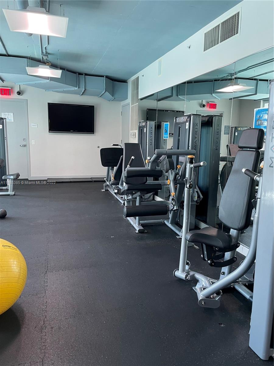 INFINITY AT BRICKELL COND - Residential Lease