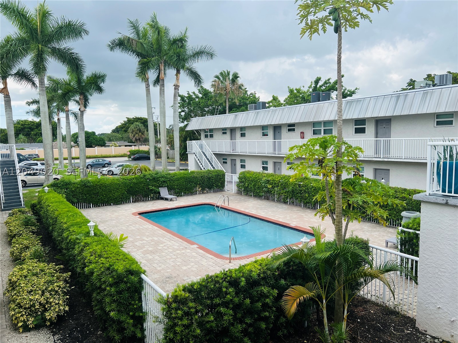 Spacious 1Bed 1Bath located on the second floor with a VERSATILE DEN! Perfect for a home office or extra space. The unit is freshly painted, features an in-unit washer and dryer, walking closet and offers access to a beautiful community pool. Move-in ready!, Easy to Apply, Easy to Show