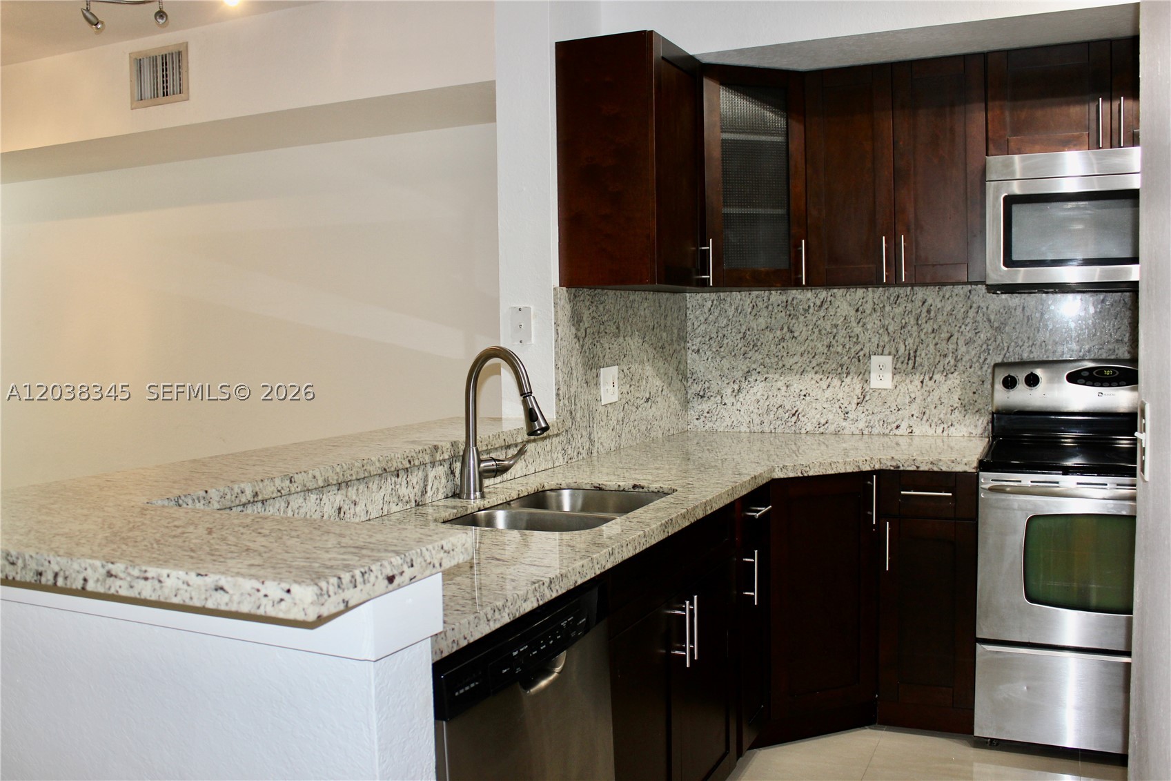 AVENTINE AT MIRAMAR CONDO - Residential Lease