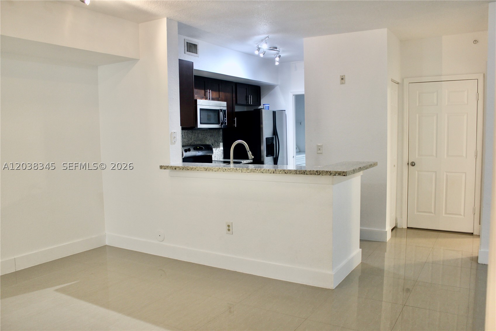 AVENTINE AT MIRAMAR CONDO - Residential Lease
