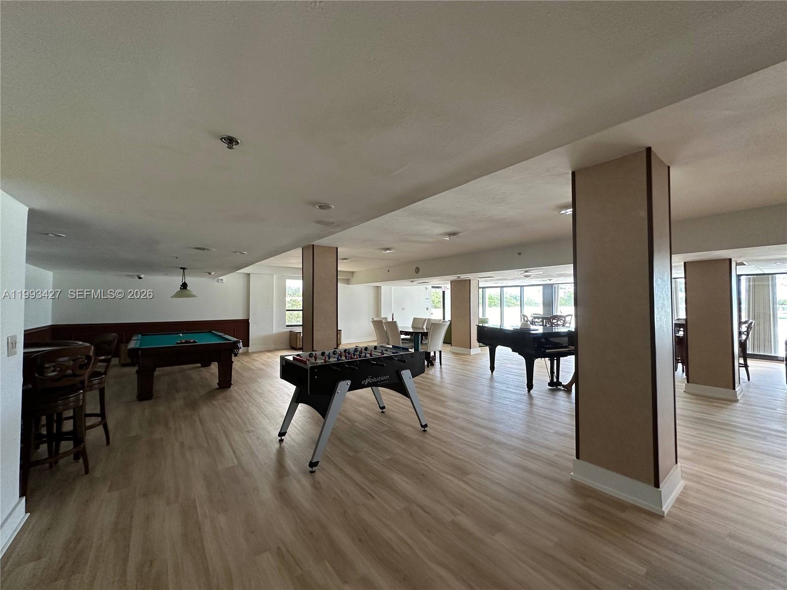 THE PLAZA OF BAL HARBOUR - Residential