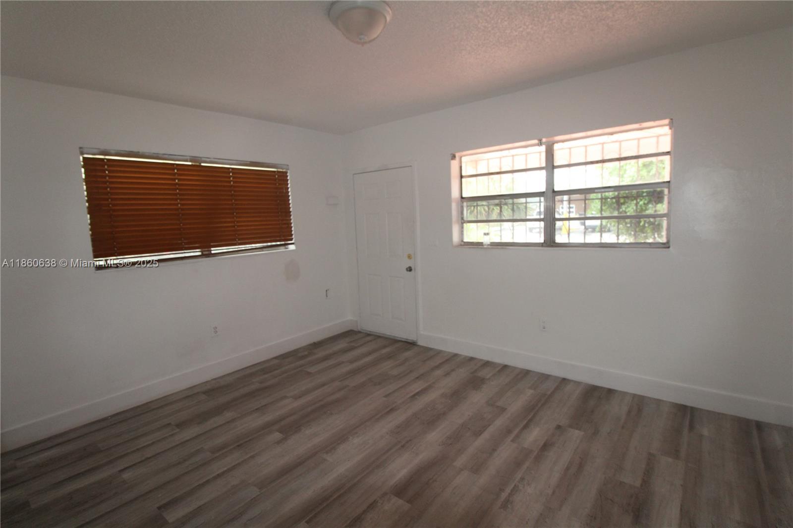 HIALEAH HOMESITES 1ST ADD - Residential