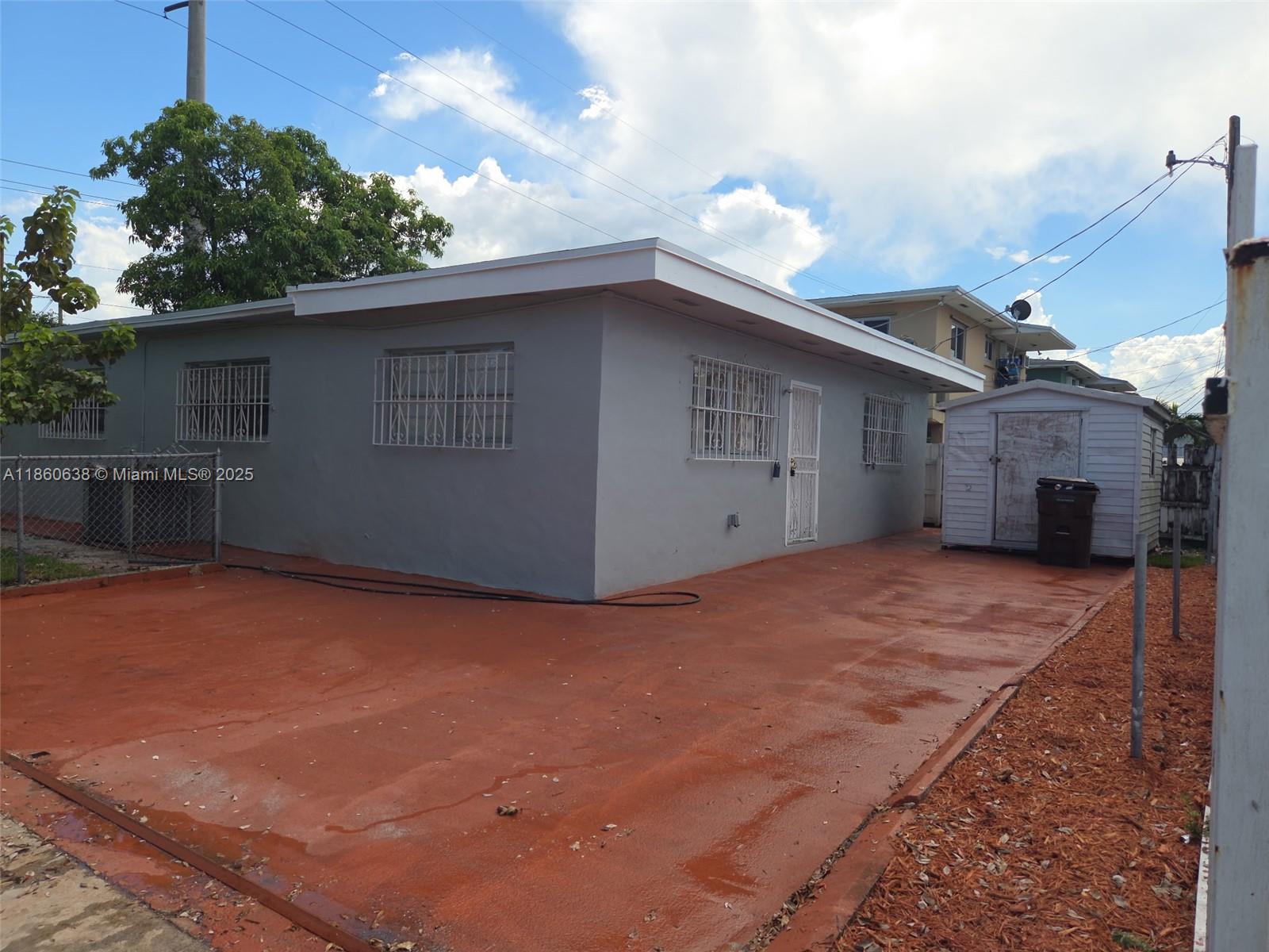 HIALEAH HOMESITES 1ST ADD - Residential