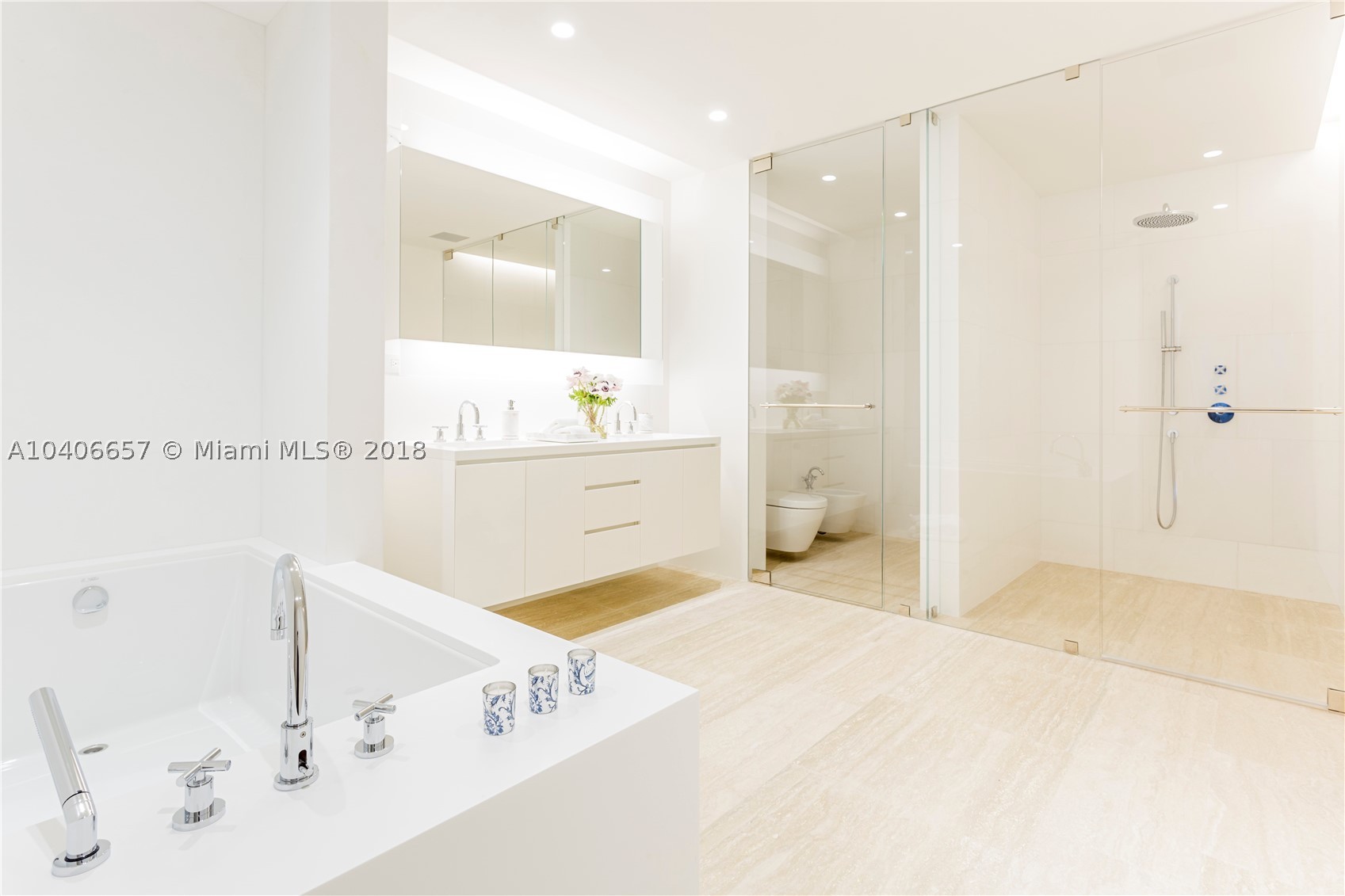 SURF CLUB CONDO - Residential