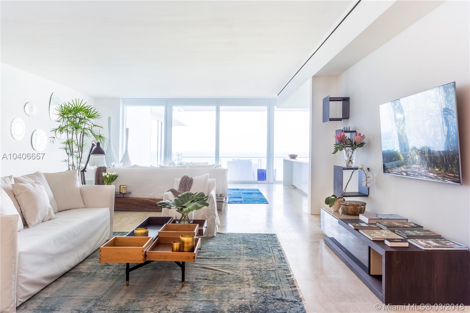 SURF CLUB CONDO - Residential